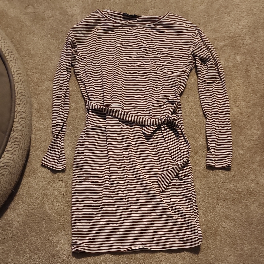 Elegant Black and White Striped Long Sleeve Dress